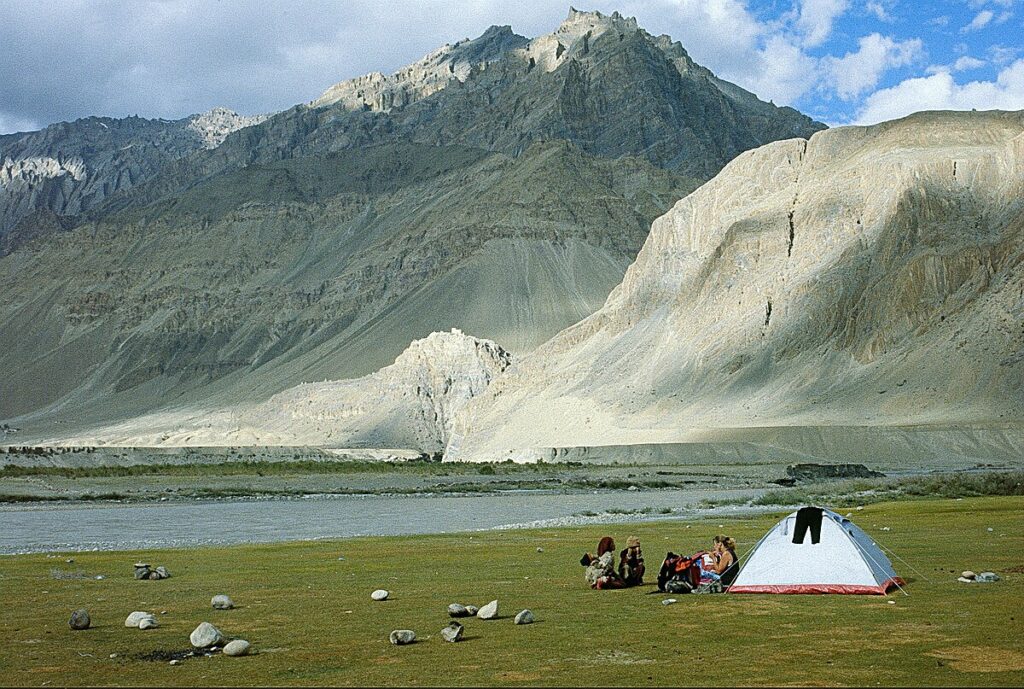 कैंपिंग : Camping In Ladakh Hindi