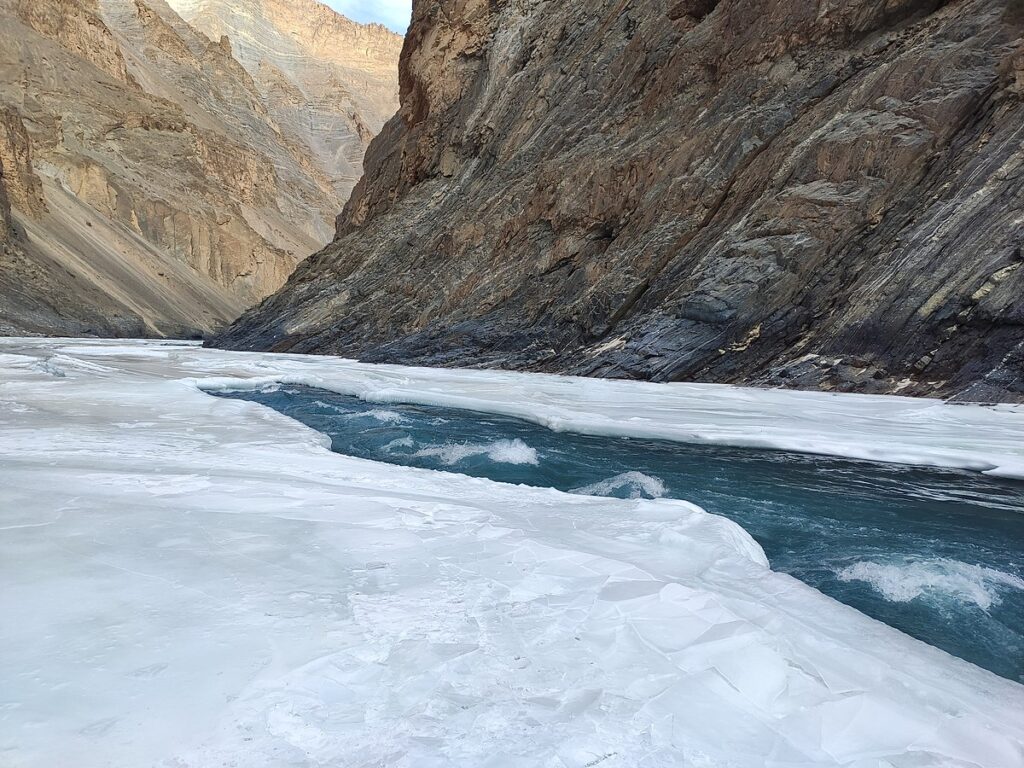 Leh Ladakh Ki Akarshak Jagha Chadar Trek In Hindi
